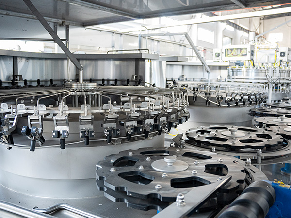 Beverage filling and capping machine, automatic liquid bottling equipment for drink production line